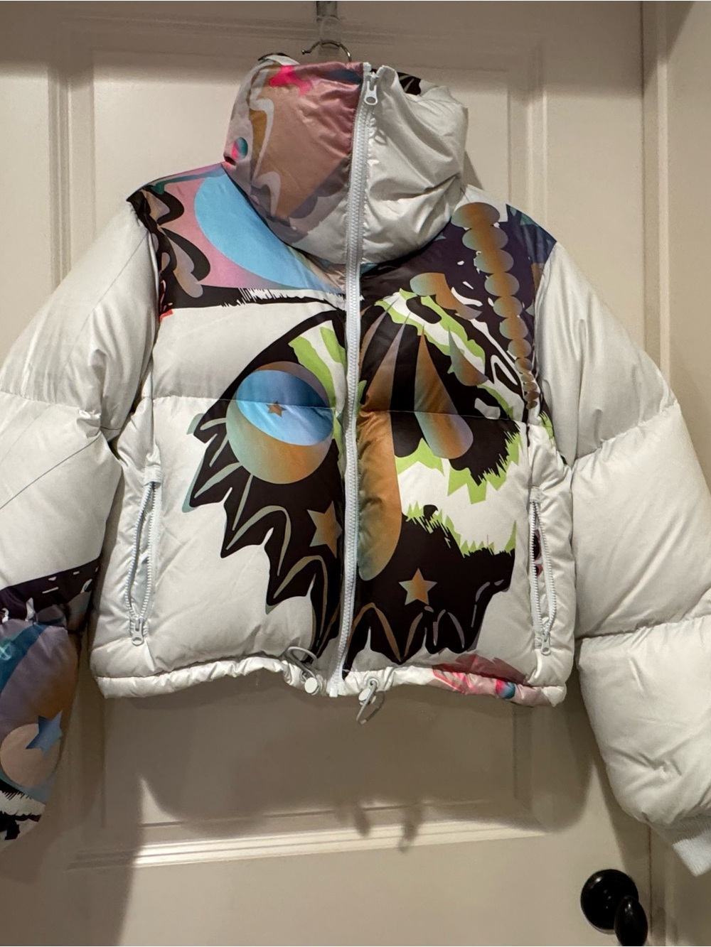 Cynthia Rowley White Puffer Jacket with Multicolor Graphic - Picture 4 of 6